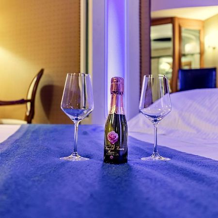 Hotel Motel Miami Pioltello Екстер'єр фото